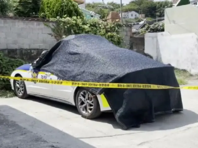 駐車中のパトカーの後部座席に入った女性…遺体で発見される＝韓国