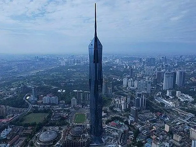 クアラルンプールの１１８階建て高層ビル「ムルデカ１１８」（サムスン物産提供）＝（聯合ニュース）≪転載・転用禁止≫