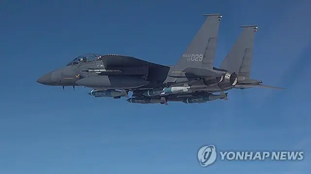 韓国空軍の戦闘機Ｆ１５Ｋ（空軍提供）＝（聯合ニュース）≪転載・転用禁止≫