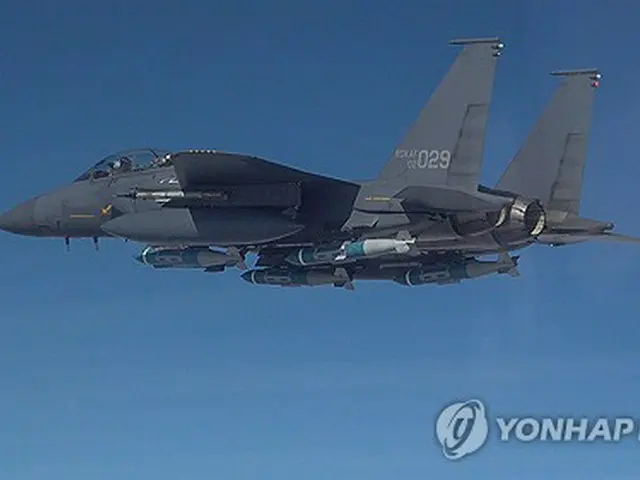 韓国空軍の戦闘機Ｆ１５Ｋ（空軍提供）＝（聯合ニュース）≪転載・転用禁止≫