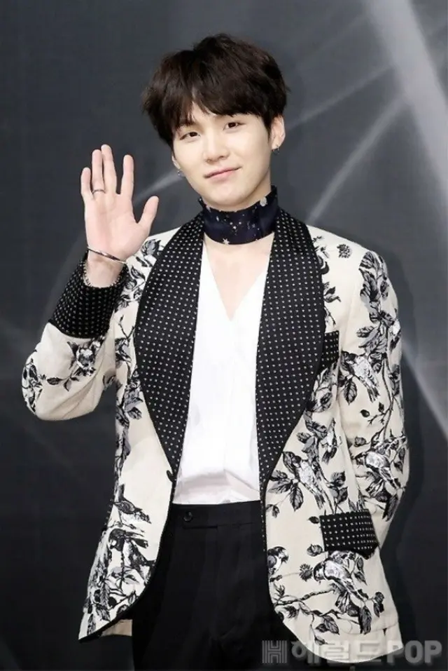 「BTS」SUGA、飲酒運転の影響か？日本の広告がキャンセルに…「内部事情のため広告掲載が難しい状況」