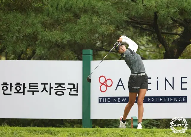 12番ホールでティーショットを打った原英莉花（写真：KLPGA）