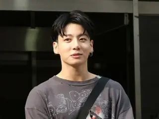 「BTS」JUNG KOOK、誕生日を迎えてあいさつ…「残りの軍服務をやり遂げる」