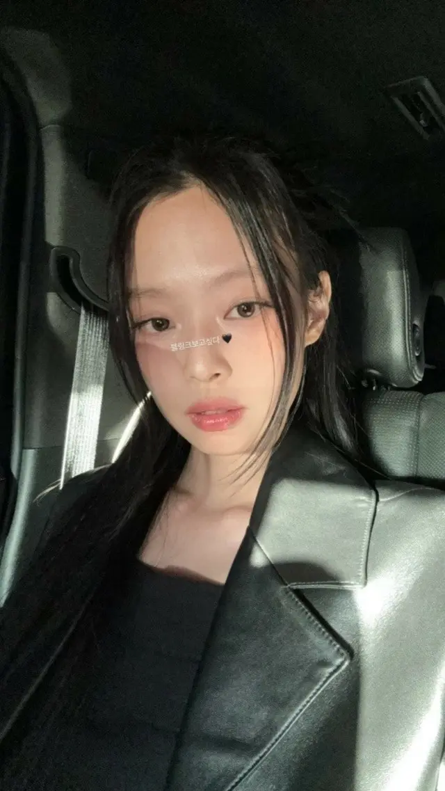 「BLACKPINK」JENNIE、ファンへの愛も格別…BLINKに向けた告白