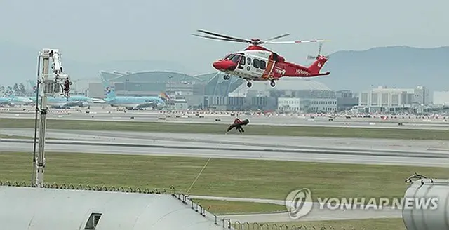 仁川国際空港の滑走路（資料写真）＝（聯合ニュース）