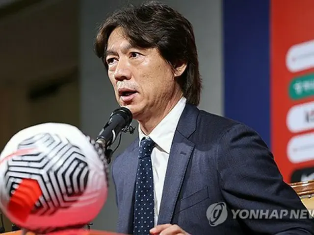 サッカー韓国代表の洪明甫監督＝（聯合ニュース）