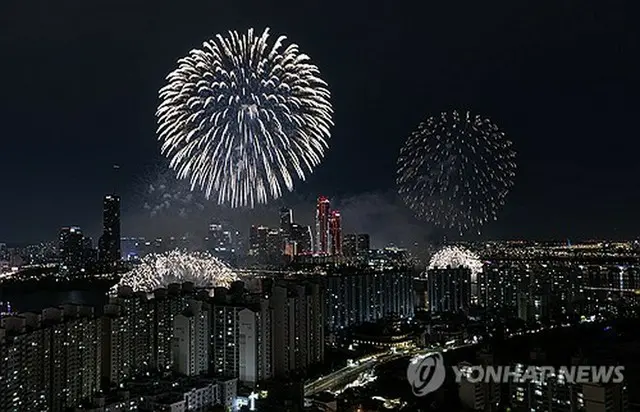 昨年開催された「ソウル世界花火祭り」の様子（資料写真）＝（聯合ニュース）