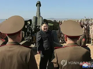 金正恩氏　砲兵学校で実弾射撃訓練視察