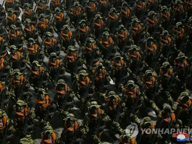 パレードを行う北朝鮮軍（資料写真）＝（朝鮮中央通信＝聯合ニュース）≪転載・転用禁止≫