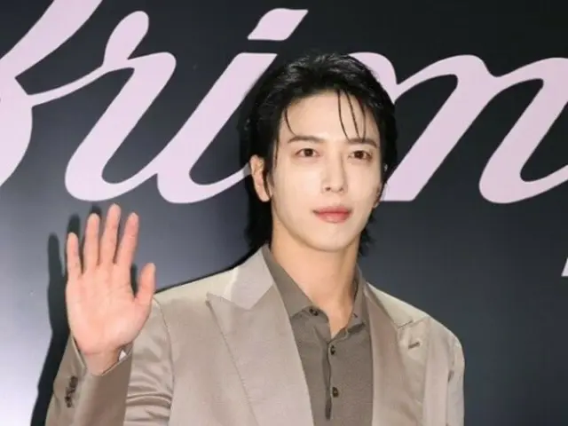 「CNBLUE」ジョン・ヨンファ、以前のハンドシンク論争について語る…「ライブ演奏のために音楽番組1回につき、自費で2～300万円使った」