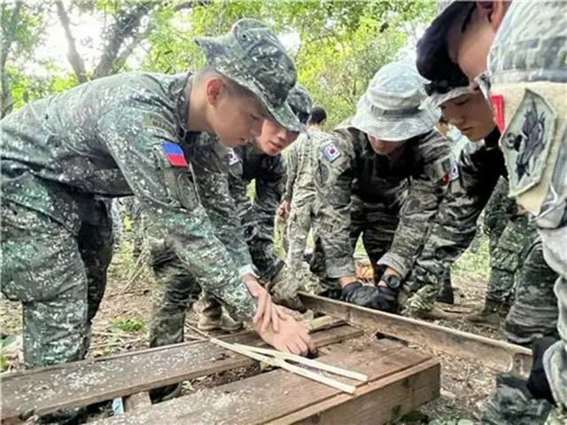 カマンダグの訓練の様子（韓国海兵隊司令部提供）＝（聯合ニュース）≪転載・転用禁止≫