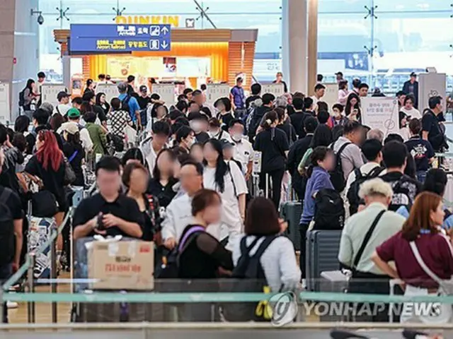 芸能人は別の出入り口から出国　「特別扱い」批判で撤回＝韓国・仁川空港