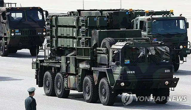 ソウル南方、京畿道・城南のソウル空港（軍用空港）で開かれた「国軍の日」（１０月１日）記念式典のリハーサルでメディアに公開されたパトリオット・ミサイル＝（聯合ニュース）