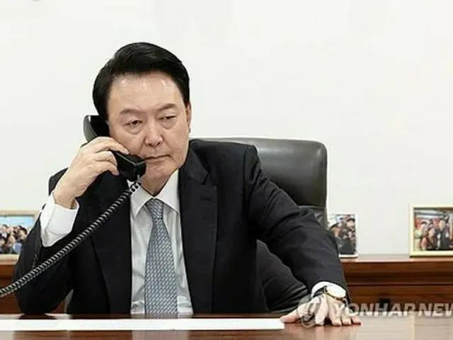 ゼレンスキー氏「北朝鮮軍の戦線投入近い」　尹大統領と電話会談