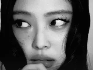 「BLACKPINK」JENNIE、モノクロでも美貌そのまま…優雅な新しいプロフィール写真を自慢