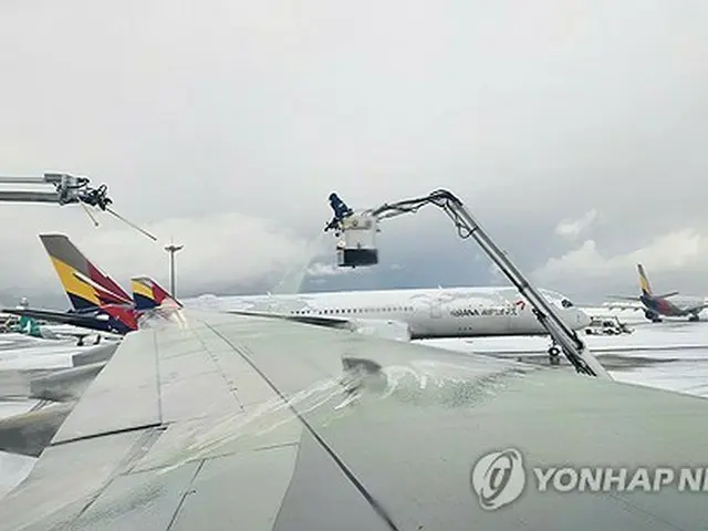 韓国首都圏などに大雪　航空便の欠航・遅延相次ぐ