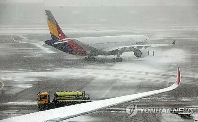 ２７日の仁川空港の様子＝（聯合ニュース）