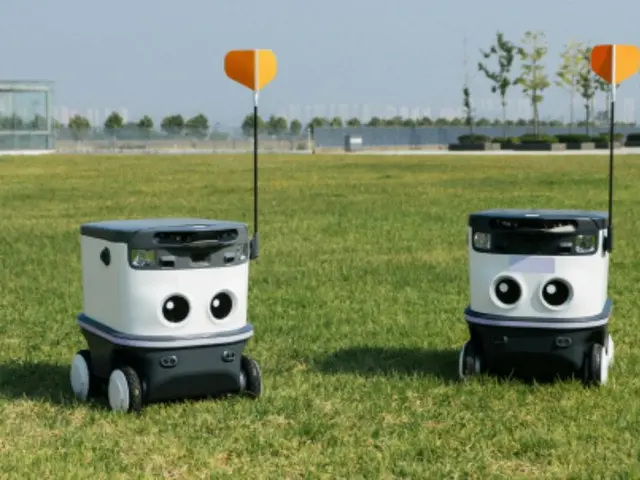 無断横断した配達用自律走行ロボット、車の所有者と和解＝韓国