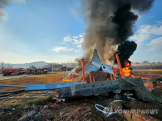 韓国・務安空港で旅客機が墜落　死傷者２３人確認