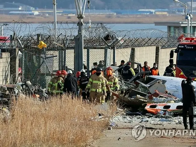 ［速報］韓国消防当局「乗客の多くは機体の外に投げ出され死亡」