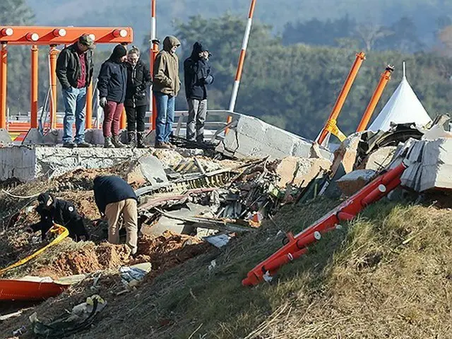 韓国旅客機事故　「原因究明の鍵」米国で解析へ