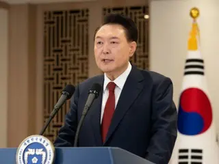 尹大統領、公邸前の支持者に「共に最後まで戦う」＝韓国