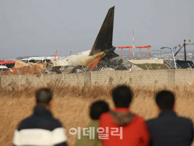 済州航空事故機のバードストライクを確認…エンジンから鳥の羽を発見＝韓国