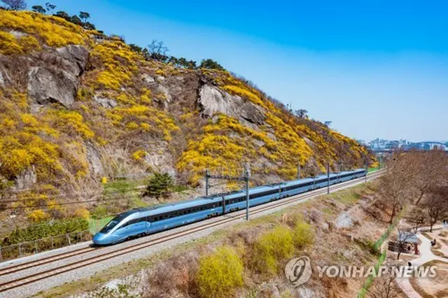 ＫＴＸ（韓国鉄道公社提供）＝（聯合ニュース）≪転載・転用禁止≫