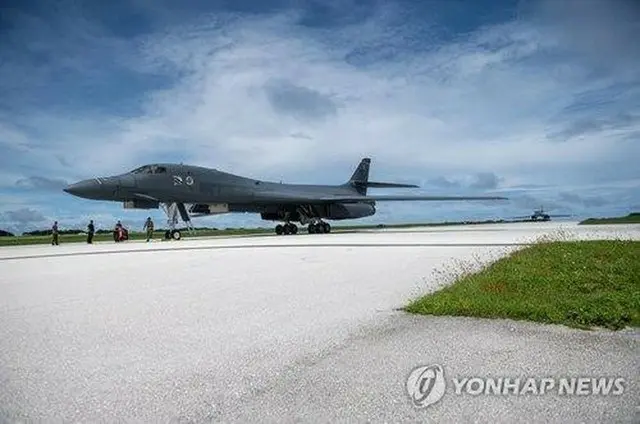 米戦略爆撃機Ｂ１Ｂ（米太平洋空軍提供）＝（聯合ニュース）≪転載・転用禁止≫