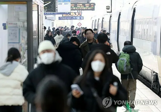 旧正月連休中のソウル駅の模様（資料写真）＝（聯合ニュース）