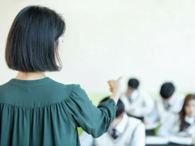 女性教師に性的発言をした中学生、「3時間の奉仕」に不服を唱えて結局＝韓国