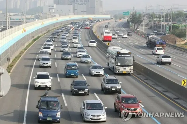 ソウル市の２４年の自動車登録台数が小幅減少した（資料写真）＝（聯合ニュース）