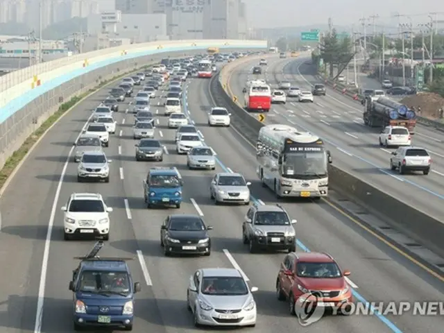 ソウル市の２４年の自動車登録台数が小幅減少した（資料写真）＝（聯合ニュース）