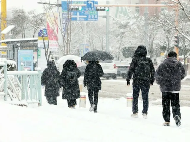 韓国で大雪警報・注意報　危機警報レベル引き上げ