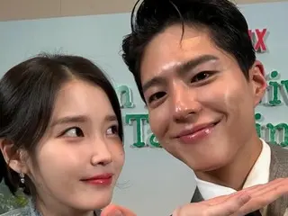 IU（アイユー）＆パク・ボゴム、ほほえましいツーショット…「その日が来た」