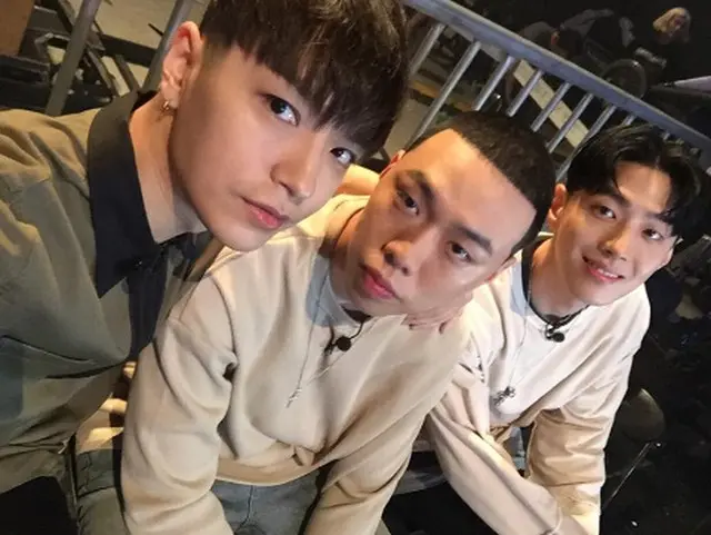 Simon Dominic、BewhY、GRAY