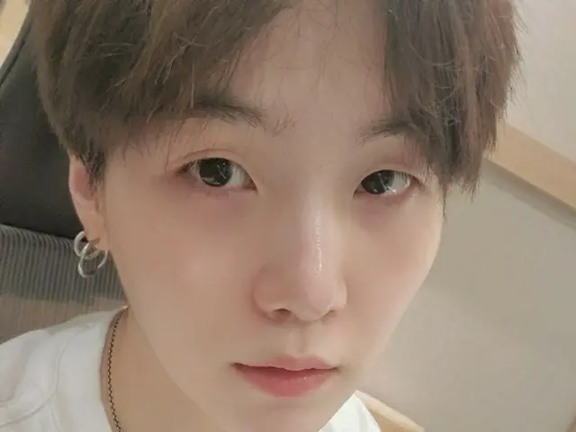 「BTS（防弾少年団）」SUGA、ノーメークでもくすみ一つない真っ白な肌 は、さすがシュガーだ！