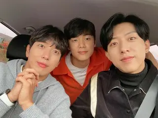 「CNBLUE」イ・ジョンシン、ジョン・ヨンファ＆カン・ミンヒョクとスリーショット見るだけで幸せ!