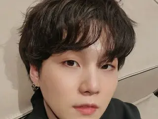 「BTS(防弾少年団)」SUGA、今日もすべすべ美肌！憧れのたまご肌でファンを魅了…“お腹すいたなぁ”