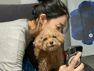 シン・ミナ、愛犬に向けた熱い眼差し♥…恋人キム・ウビンも嫉妬？！