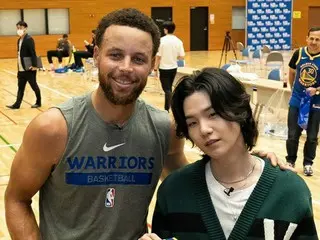 SUGA（BTS）日本で、NBAカリーとスーパースター同士の出会い実現…「会えて光栄」（動画あり）