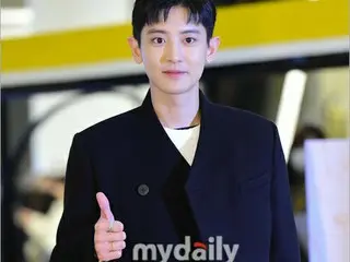 【フォト】「EXO」チャンヨル、香水ブランドのポップアップイベントに参加…除隊後初めての公式の場