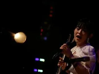 松岡里果 バースデーコンサートでニューベストアルバム「Cross Roads」発売を発表