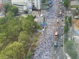 現在の光化門の状況 国際看護師の日+看護法制定により集まった看護師たち