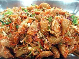 韓国の給食に「ビビン揚げマンドゥ」＆「マンドゥタンス（韓国風酢豚の餃子版）」