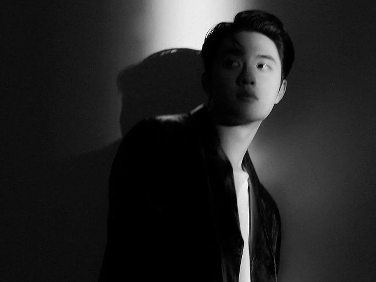 EXO」D.O.、セクシーとイケメンを同時にやり遂げる…「Marie Claire