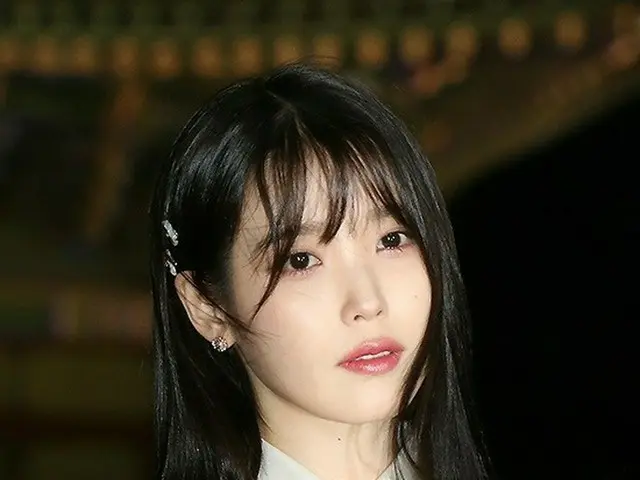 IU（アイユー）、デビュー15周年展示会が成功的…“ファンたちと共に特別な時間”