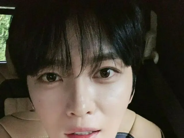 ジェジュン、さわやかな笑顔でファンに愛情語る…「ベイビーズ、愛してる」