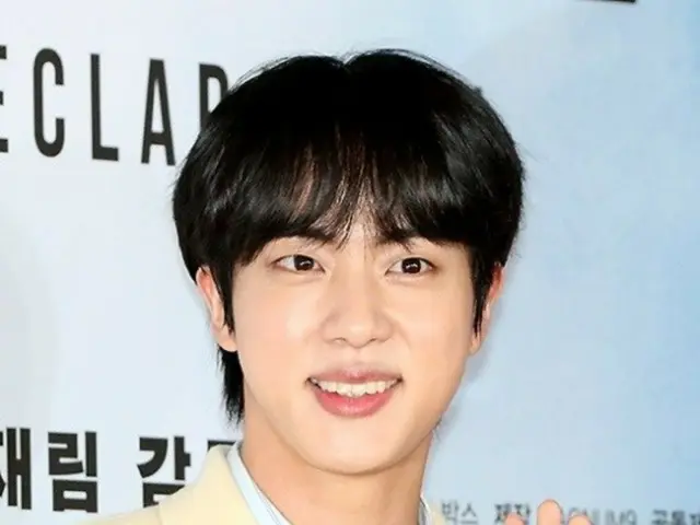 「BTS（防弾少年団）」JIN、“秋夕に松餅をよく作りそうな手先が器用なアイドルは？”投票で1位に…2位「Stray Kids」フィリックス、3位ジェジュン