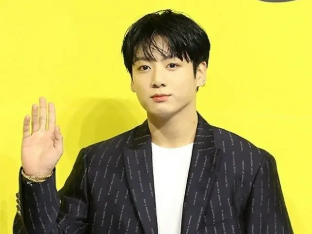 「BTS（防弾少年団）」JUNG KOOK、“ご飯もよく作っています”とファンたちに近況報告…炊事兵になった？